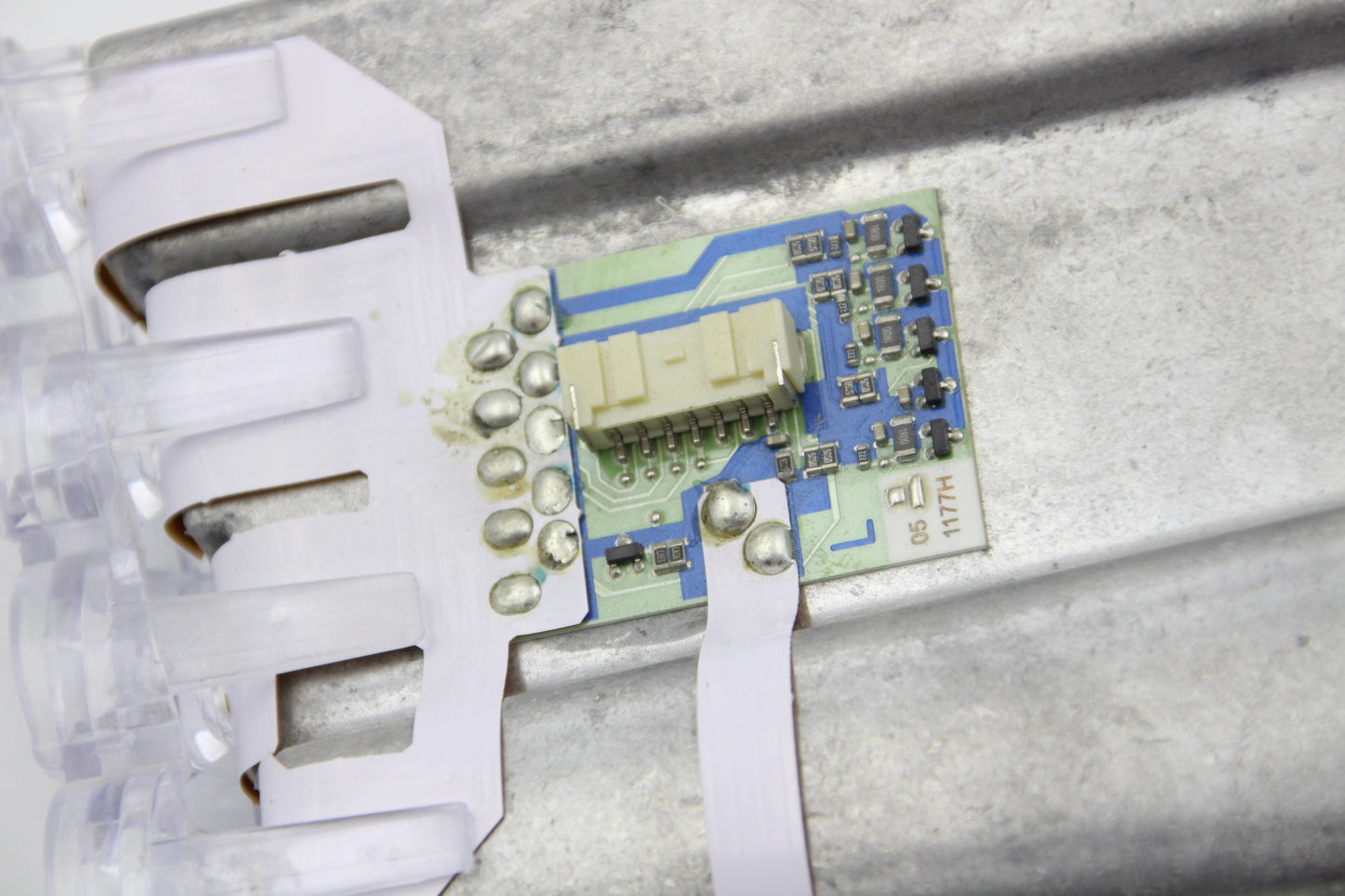 For BMW 7 Series F01 F02 F04 Left Right  LED Turn Signal Light Module 63117225231 63117225232